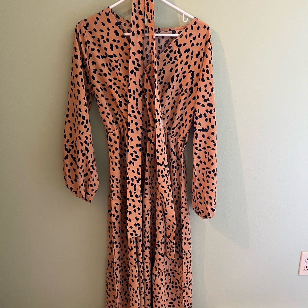 MITILLY Women's Boho Leopard Print Ruffle Long Sleeve V Neck Maxi Dress